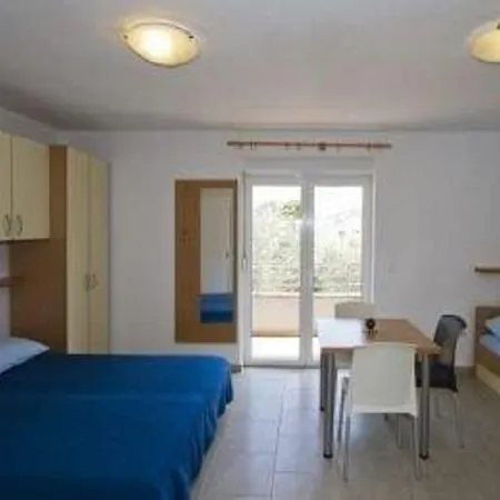 Apartment Marija 2 *
